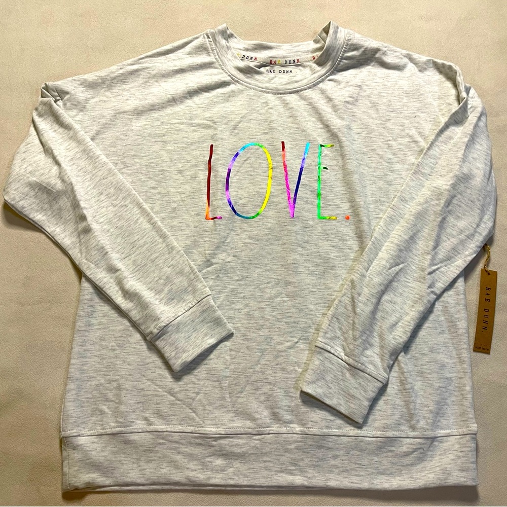 NWT Rae Dunn LOVE‎ Sweatshirt